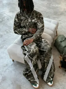 Fashion Street Style Jungle Camo Graphic Print Round Neck Sweatshirt and Pants Set, Casual Loose-Fitting Unisex Winter