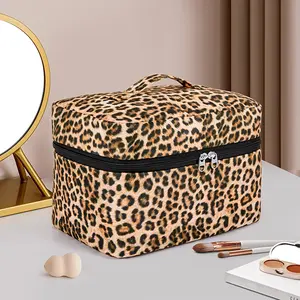 Quilted Makeup Bag, Cosmetic Bag with Handle Double Layer Travel Toiletry Bag for Women Cute Aesthetic Makeup Bag