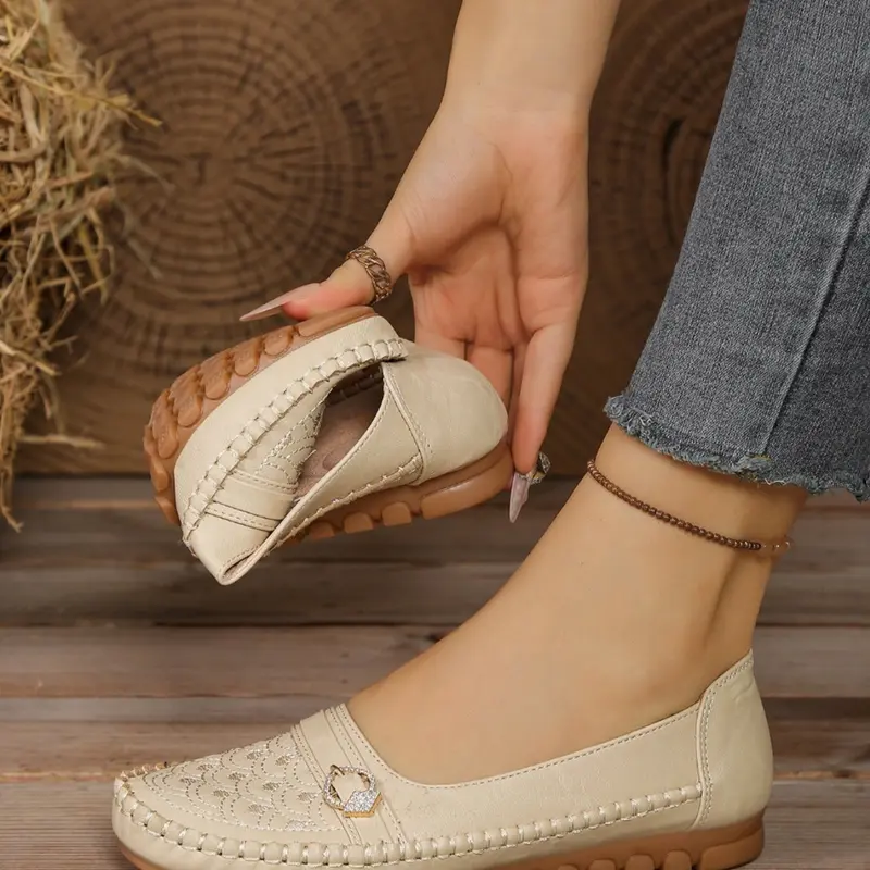 Goreyodoly Women's Casual Slip On Flats, Versatile Flat Shoes, Embroidery & Rhinestone Buckle Decor, Breathable Lightweight Comfortable Shoes for All Season, Ideal for Office, Travel, Soft Cushioned Insole, Slip-Resistant, Flat Round Toe Shoes