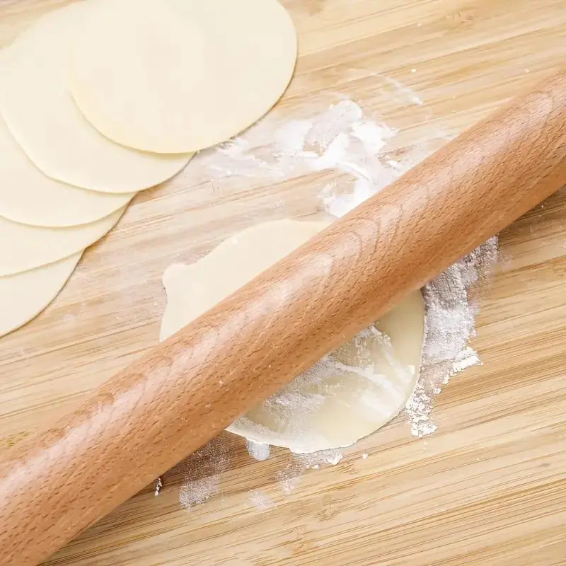 Wooden Rolling Pin, 1 Count Solid Wood Rolling Pin for Dumpling and Noodle Making, Rolling Pins for Baking, Kitchen Baking Tool for Pressing and Shaping Dough, Baking Utensils Supplies, Kitchenware, Home Baking Supplies, Baking Accessories