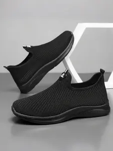 Flyknit Slip-On Casual Shoes Summer Breathable Mesh Sneakers Soft Bottom Anti-Slip Walking Shoes for Middle Aged & Seniors Sports Shoes