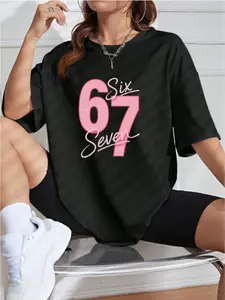 Women's Black Short Sleeve T-Shirt with Digital 67 Print and Pink Lettering, Trendy Casual Round Neck Top, Fashionable Streetwear Graphic Tee, Comfortable Daily Wear, Unique Modern Design for Women