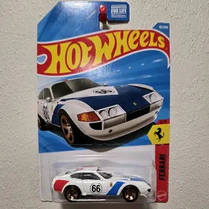 Hot Wheels Ferrari 365 GTB4 Competizione