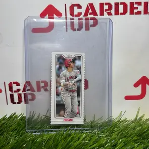 Topps Shohei Ohtani Mini Collectible Card