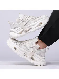 Boys' trendy and cool casual sports shoes, versatile and not picky in style, with breathable mesh surface that won't feel stuffy when worn for a long time, durable thick sole for stable walking, and eye-catching for daily outings and dates