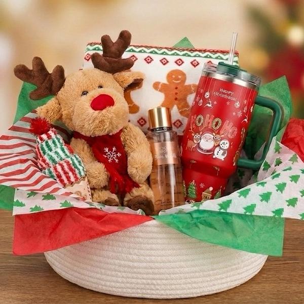 Classic Holiday Gift Basket Bundle – 6 Pieces