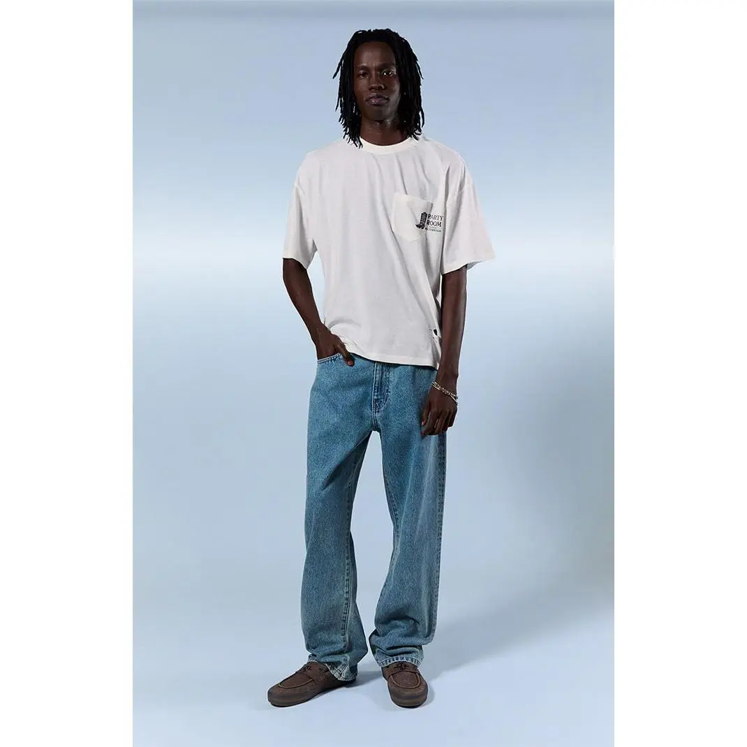 Pacsun Men's Logan Relaxed Straight Jeans Light Blue