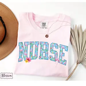 Nurse T-Shirt - Tropical Floral Flamingo Comfort Colors Summer Gift Nurse Graduation For ER PEDS Registered Nurse