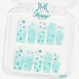 .DP.7558.Vintage Blue Carved Wearable Nails