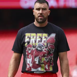 Free4 Unisex T-Shirt, Football Free4 Unisex T-Shirt