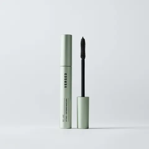Versed Day Lash Volumizing Mascara – Buildable Black Mascara with Nourishing Peptides & Conditioning Formula – Long-Lasting Lash Definition for Natural to Dramatic Looks