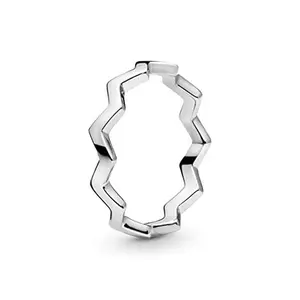 PANDORA Polished Zigzag Ring
