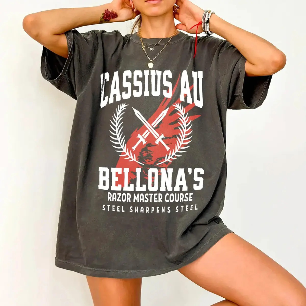 Red Rising merch, Cassius Razor Trainer, Howler T-shirt, Book Lover Gift, Darrow, Men's & Women's Clothes