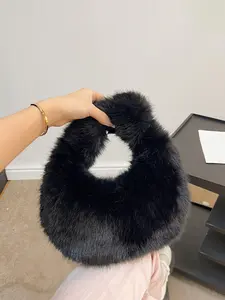 1pc Autumn/Winter Fashion Minimalist Compact Convenient Solid-Color Design Faux Fur Bag Casual Commuting Handbag Perfect for Daily Commuting, Shopping, Dates, or Gifts Versatile Women's Essential Handbag