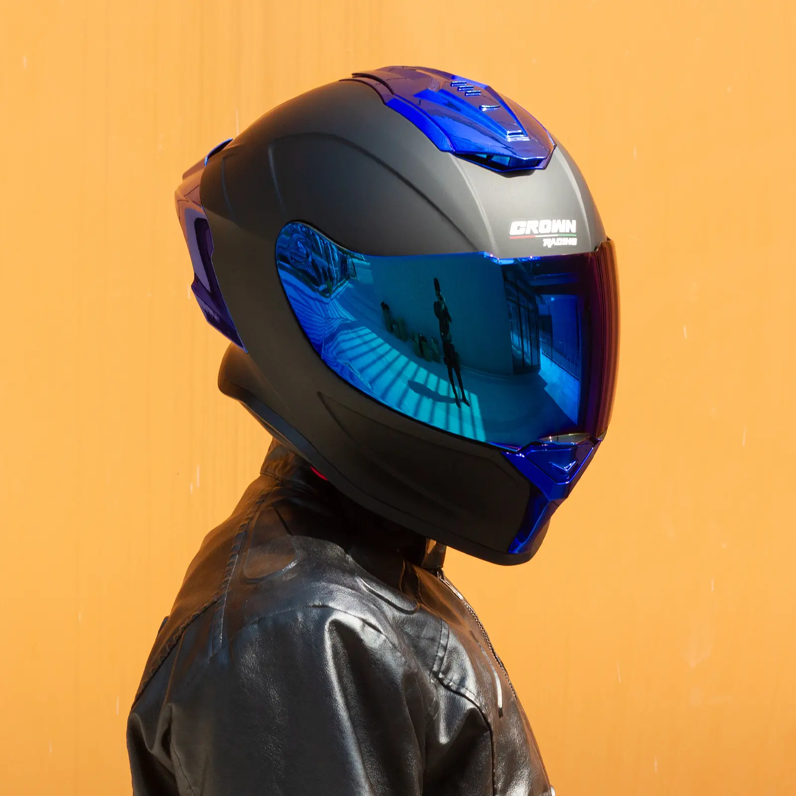 Crown Racing LW600 Full Face Motorcycle Helmet, DOT Crown Racing LW600 Full Face Motorcycle Helmet, DOT