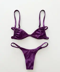 Bikini Violeta Carioca