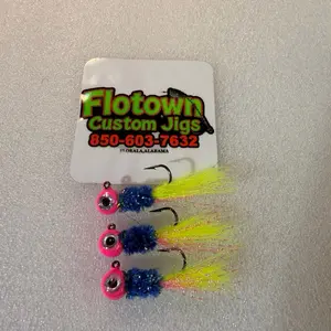 Flotown Custom Jigs "DIVA" Fishing Lures with Pink and Blue Tinsel Tail for Enhanced Visibility and Attractiveness