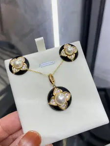 Vintage Imperial-Style Pearl Set, 7–9 mm