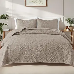 Queen Size Bedding Set with 2 Pillow Shams, Lightweight Taupe Full Queen Bedspread with Vintage Damask Pattern, Soft Bedspreads Coverlets for All