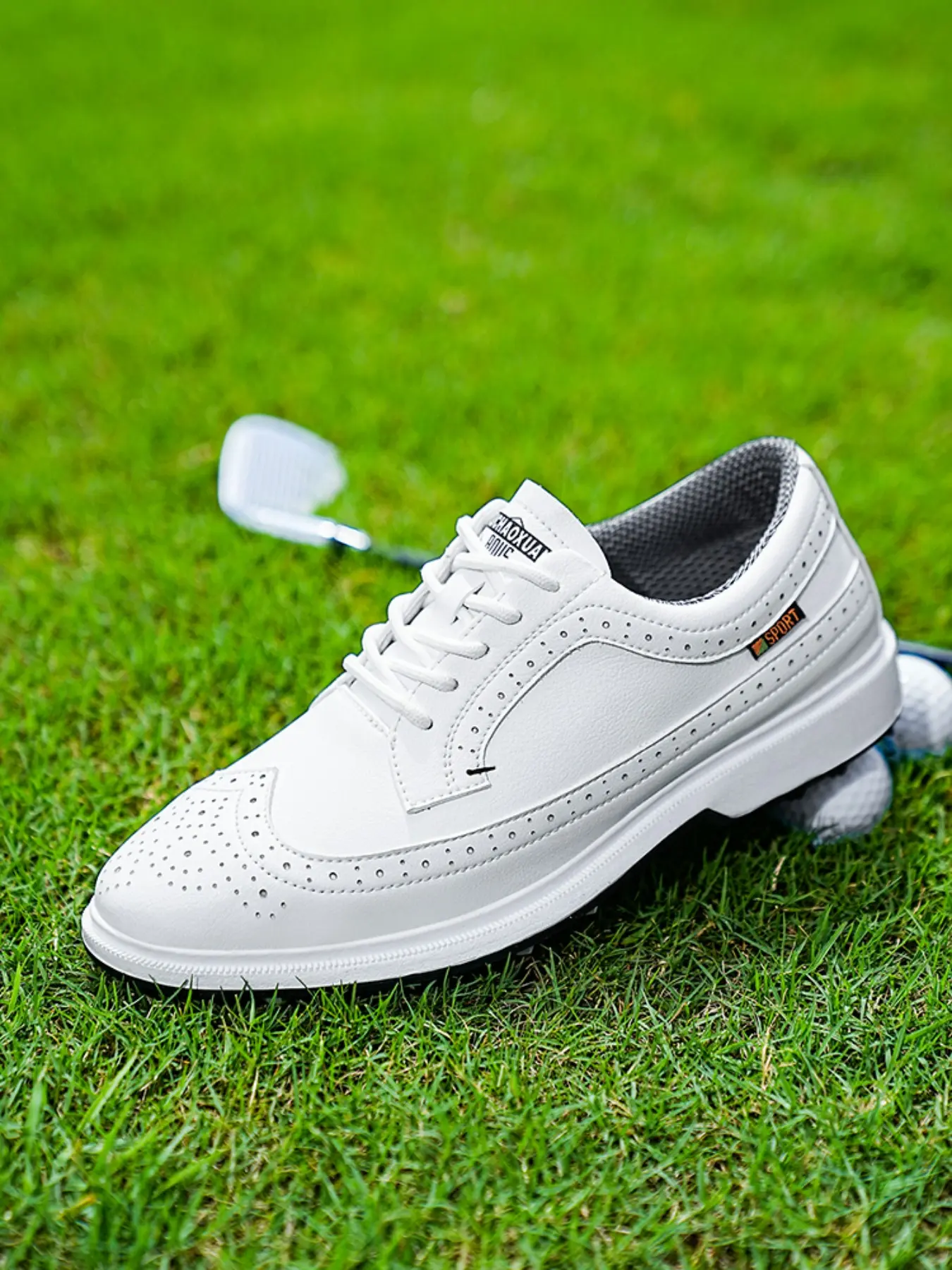 Men's Waterproof Athletic Golf Shoes, No Nails Design, Lightweight, Outdoor Use, Comfortable Training Sports Shoes, Durable, Ideal for Golf Enthusiasts
