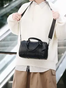 1pc  Men's shoulder bag, crossbody bag, Casual crossbody bags, lightweight handbag, zipper closure, fashionable and versatile, simple and trendy, suitable for college students, campus work, commuting, shopping, Everyday crossbody bag, men's crossbody bag