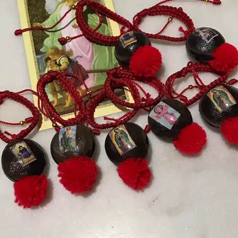 Baby Bracelet Ojo de Venado Red Rope with Unique Charm Accessory