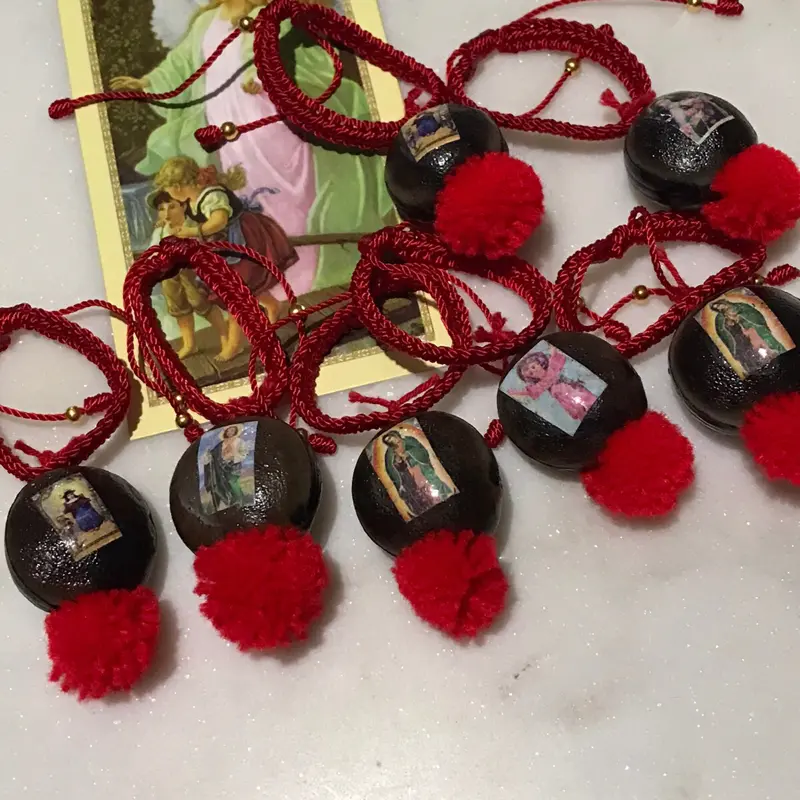 Baby Bracelet Ojo de Venado Red Rope with Unique Charm Accessory