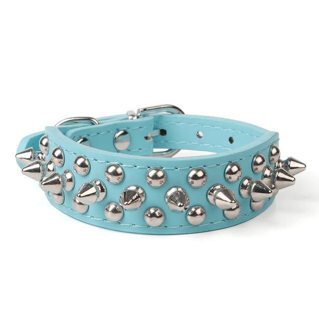 Stylish Spiked Leather Collar with Rivets - Adjustable Fit for Medium and Large Dogs and Cats