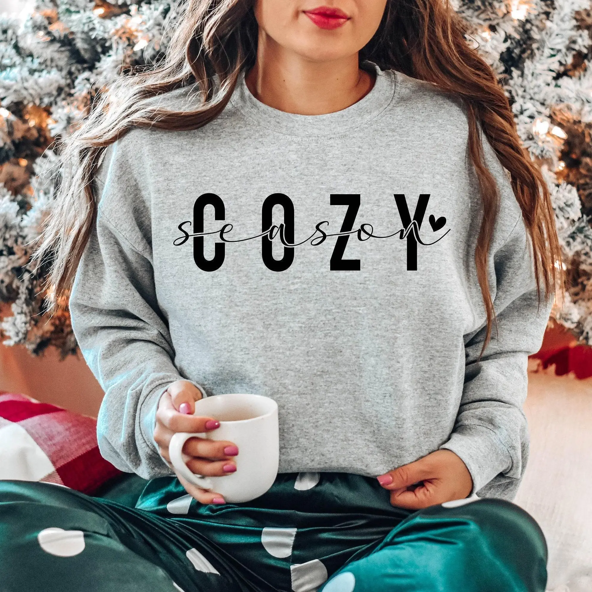 Cozy Season Sweatshirt, Merry And Bright Sweater, Womens Christmas Outfit, Festive Holiday Winter Shirt, Cute Merry Christmas Crewneck, Trendy Xmas Party Jumper, Winter Season Apparel, Aesthetic Christmas Gift for Women, Cute Holiday Graphic Top