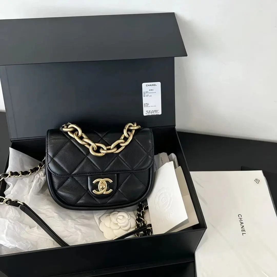 Pre-owned CHANEL Mini Quilted Lambskin Chain Top Handle Flap AS260714006