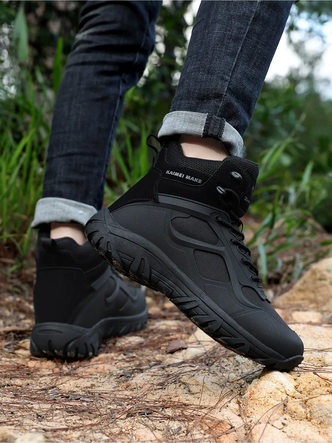 New Men's Anti-Slip Breathable Hiking Boots, Fashion Outdoor Walking Shoes, Durable and Comfortable, Ideal for Trekking Adventures
