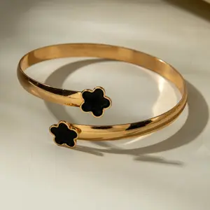 Elegant Five-Leaf Clover Dangle Charm Open Bracelet for Women, Glossy Metal Texture with Bright Luster, White & Black Pendant Options, Ideal Accessory for Commute, Party and Shopping BraceletMetal Cuff Bracelet