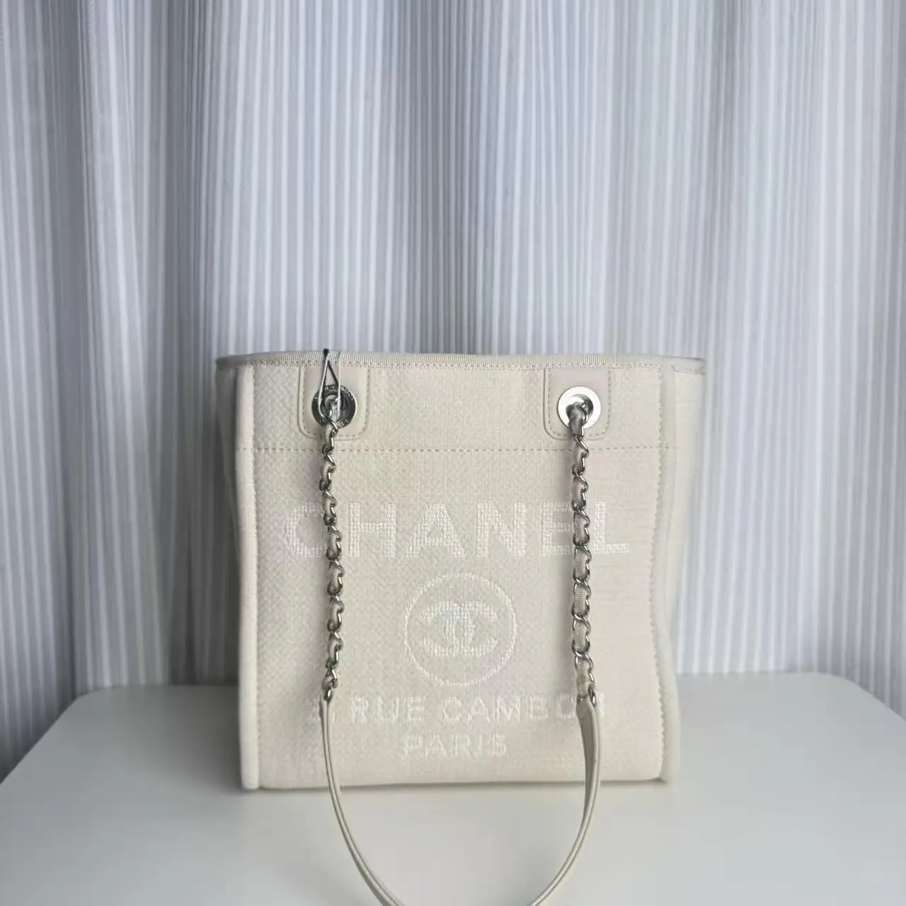 Pre-owned CHANEL Canvas Crossbody Bags bag