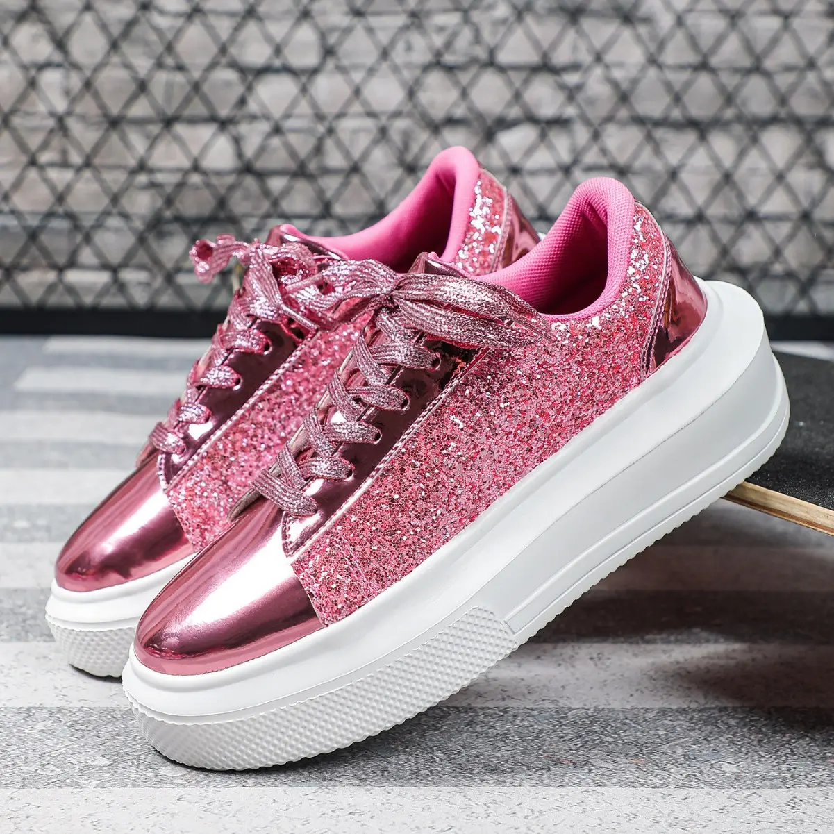 Women's Retro Style Casual Canvas Platform Sneakers - Breathable Glitter Lace-Up Trainers for Daily Wear Footwear, Low Top, Chunky Trainers, Platform Casual Shoes, Thick Soled Shoes, Glitter Mesh, Statement Shoes
