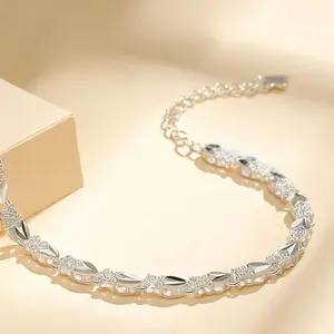 Vintage Style 925 Sterling Silvery Plated Elegant Bracelet for Casual Attire & Valentine's Day Gifts - Good Luck Charm