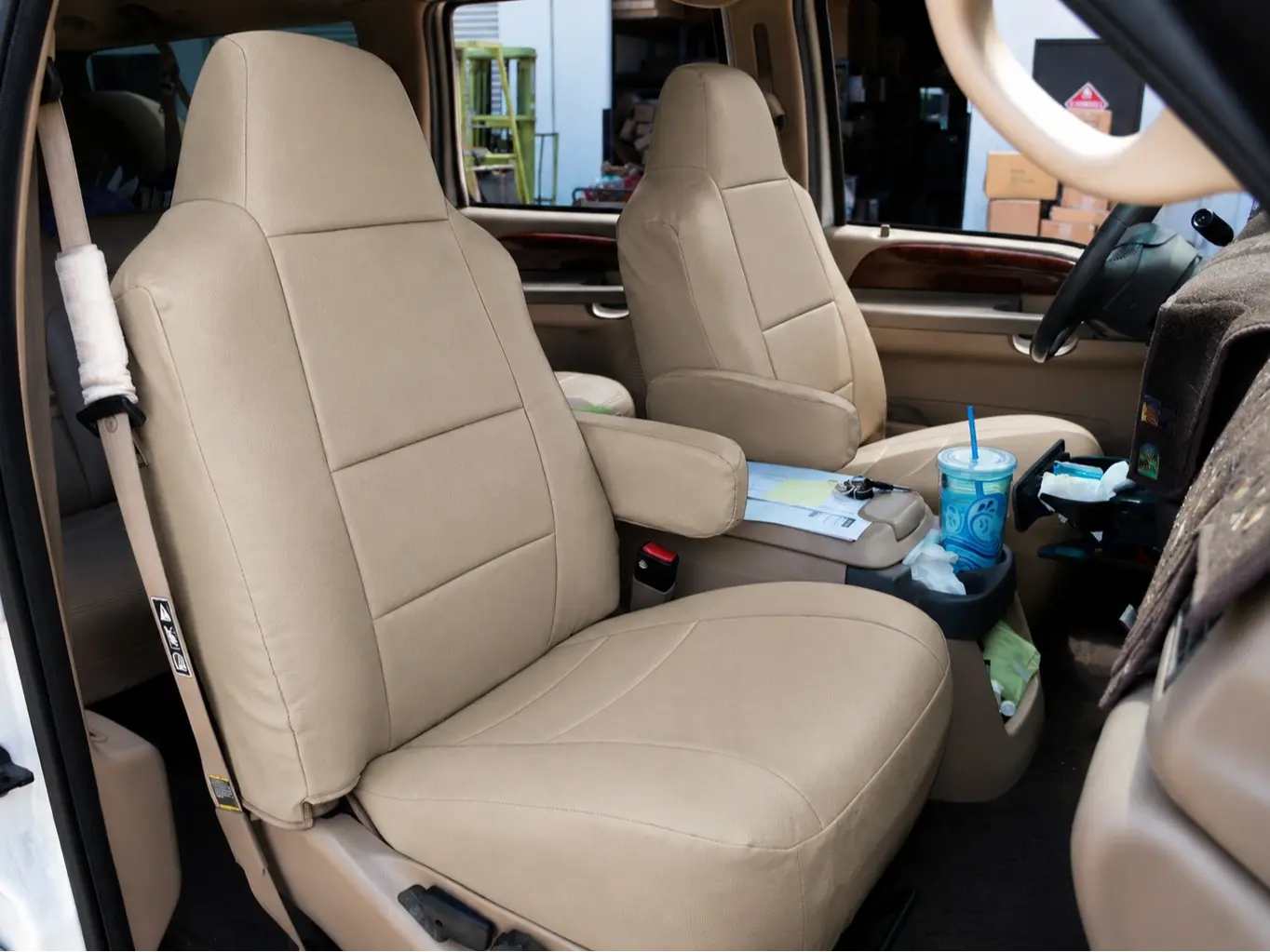 For FORD EXCURSION 2000-2005 , IGGEE Premium Leatherette, 2 Front seats & 2 Armrest covers , Original fit