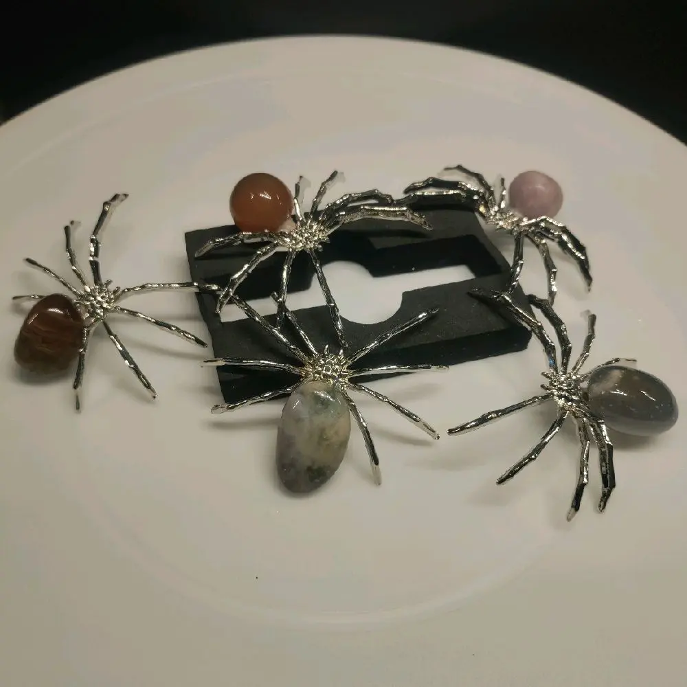1 Metal Spider Decor with Natural healing Crystal Thorax