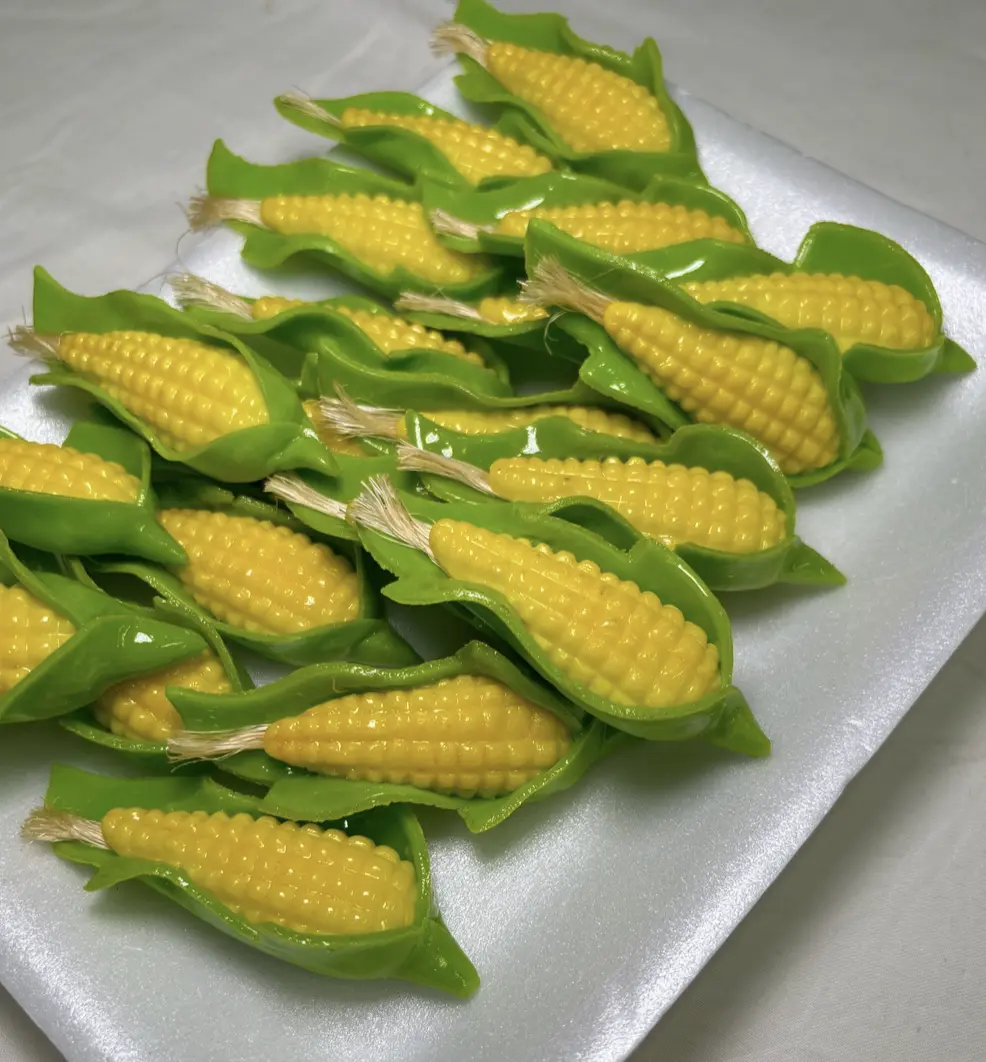 Miniature Realistic-Look Corn Cob Refrigerator Magnet, Farmhouse Kitchen Home Decor Accessory