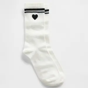 Gap Men's Heart Crew Socks  - Gender Neutral