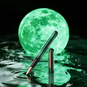 Nahvalur Ikkaku Green Moon Urushi Fountain Pen 14k Nib