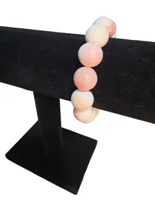 13–14mm Queen Conch Shell Bracelet