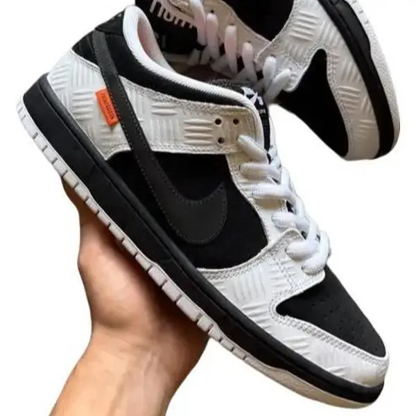 US 11.5- NIke SB Dunk Low Tightbooth BRAND NEW Sneaker 100% Authentic