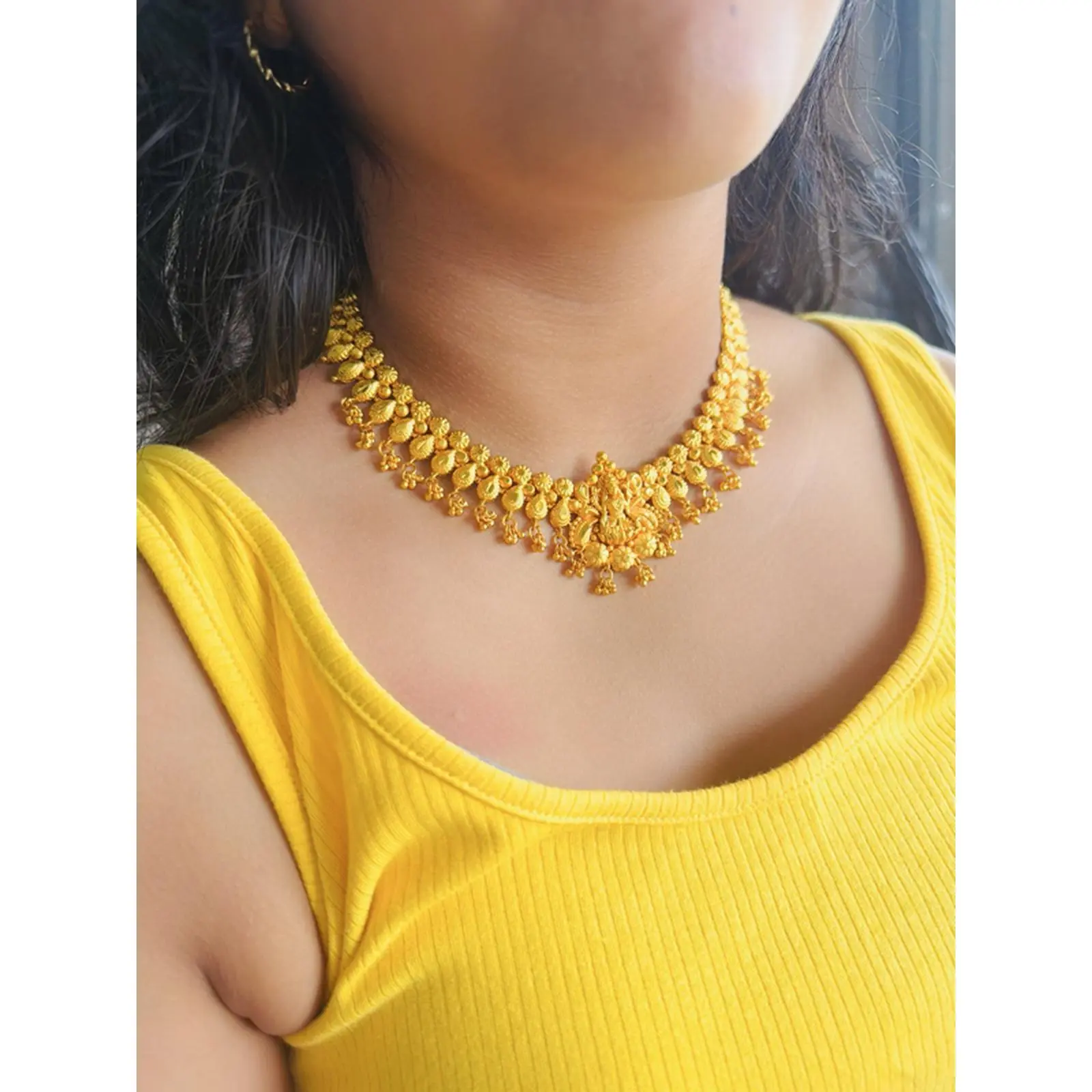 Gold Tone Temple Necklace for Special Occasions - Elegant Design for Festive Events