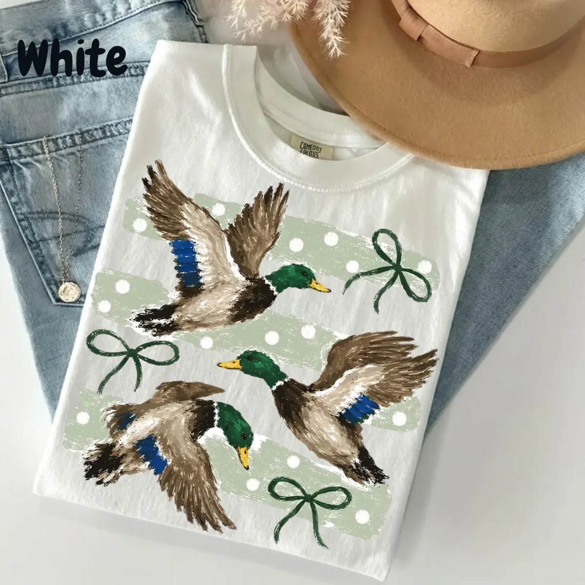Comfort Colors Vintage Mallard Duck Hunting Shirt, Retro Waterfowl Hunter Graphic Tee, Flying Duck Hunting Dog T-Shirt