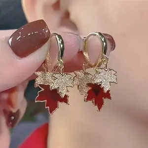 Fashion Rhinestone Red Maple Leaf Earrings For Women Autumn and Winter Crystal Zircon Tassel Earrings Wedding Party Jewelry Gift