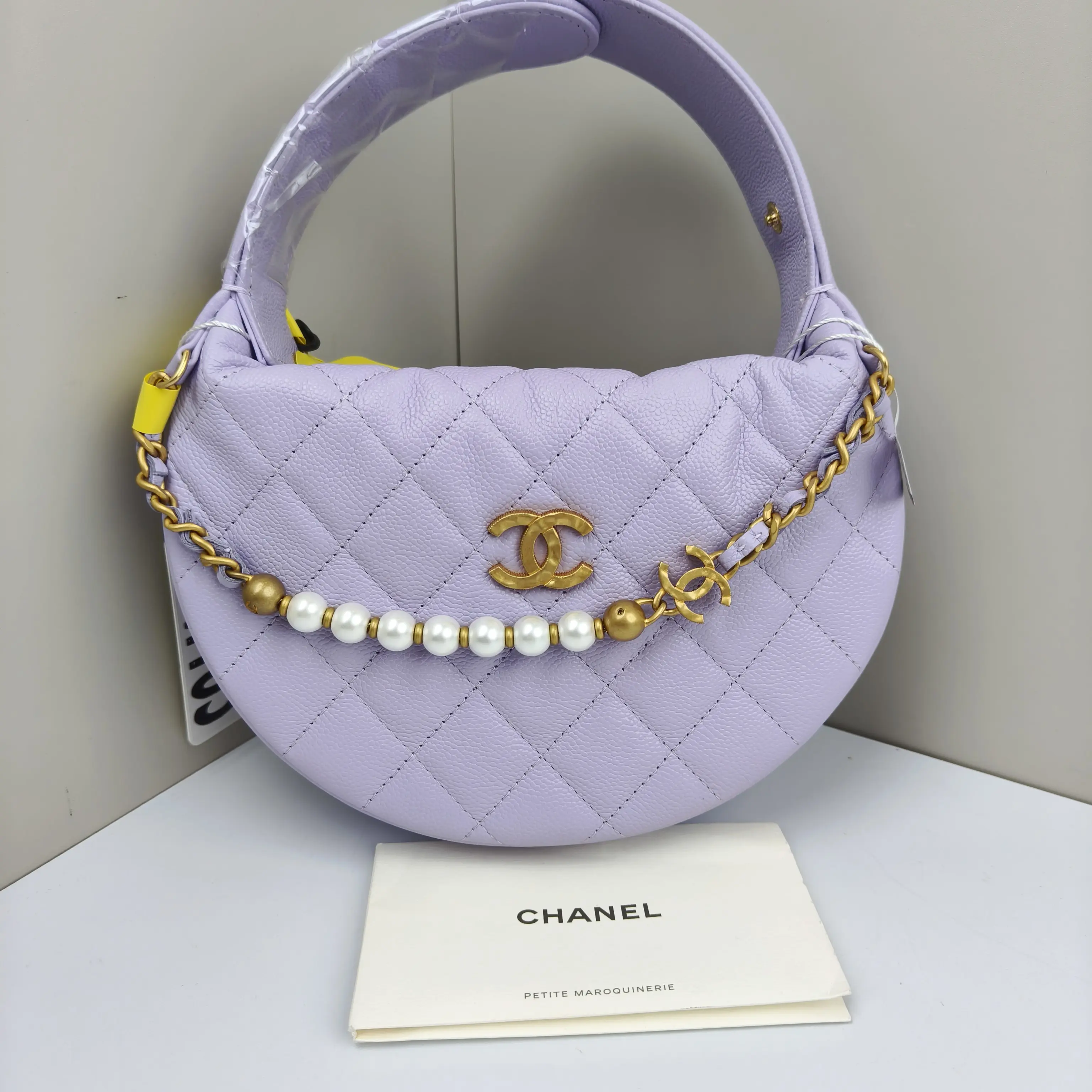 Pre-owned CHANEL Caviar Handbag Single Pearl Chain Pouch Quilted Hobo Purple CPU0809