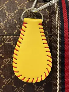 Personalized Blank PU Leather Baseball Keychain, Sports Keychain, Baseball Keychain, Women's Bag Charm, Baseball Game Gift