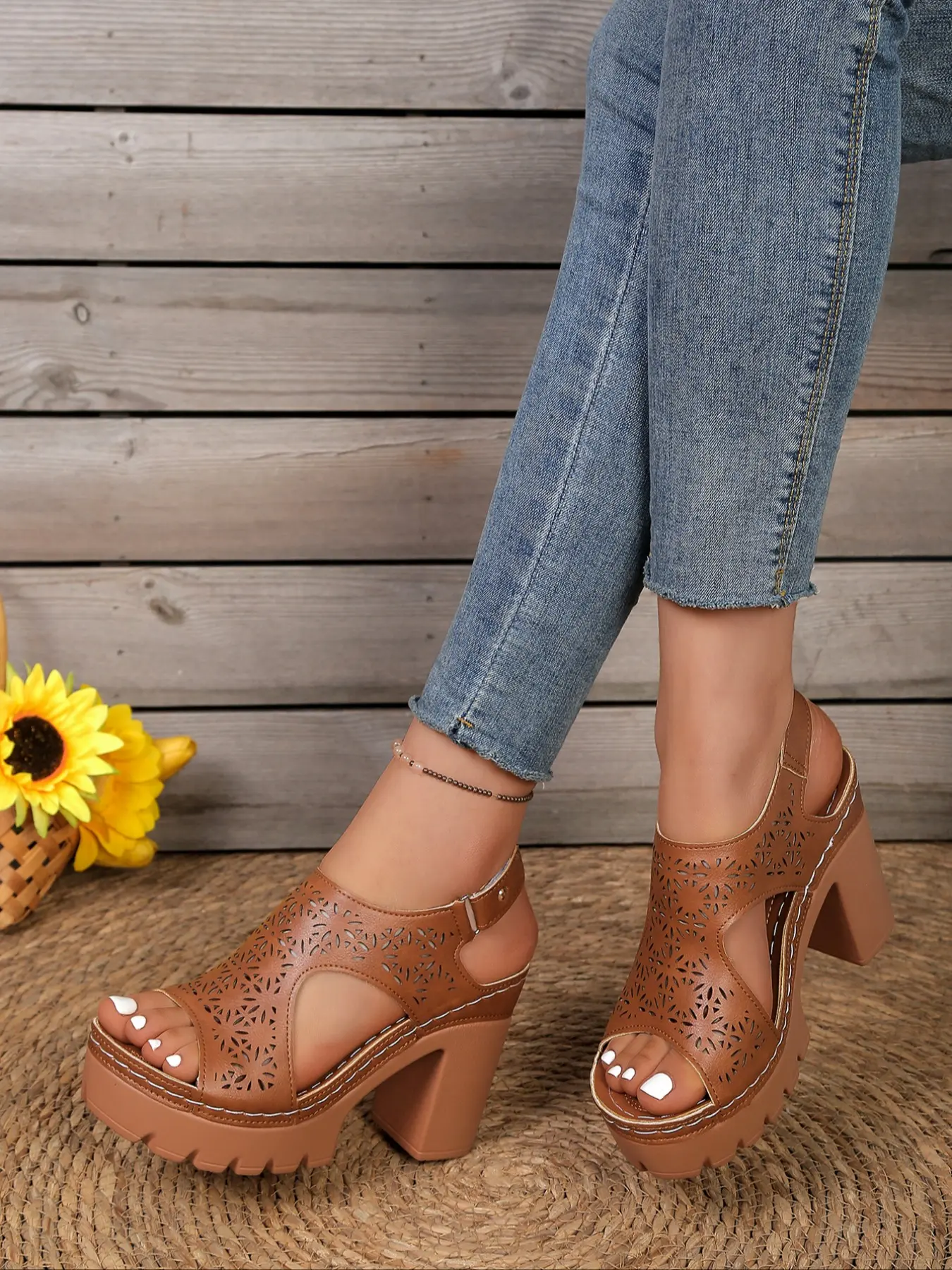 Summer Retro Hollow Out Thick Heel Sandals, Fashionable Heeled Sandals, Women's Strap High Heel Roman Shoes, Waterproof Platform, Comfortable, Stylish, Ladies Heels, Elegant, Footwear, Fashion, Fashionable Party Evening Shoes