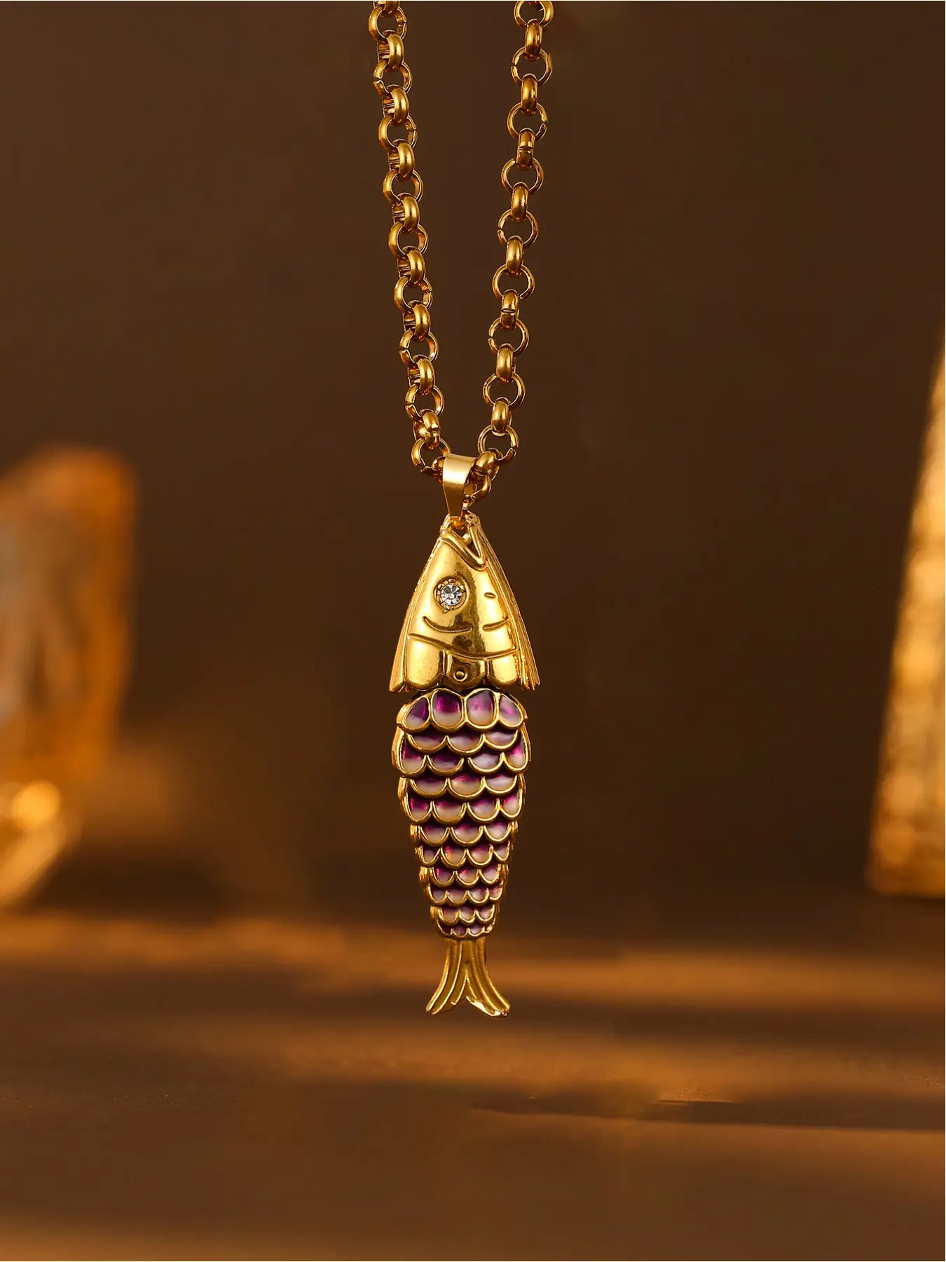 1 Piece Casual Vacation Style Stainless Steel Fish-Shaped Women's Necklace, Gradient Color Movable Fish Scale Pendant Necklace, Gold Jewelry, Casual Trendy Jewelry, Birthday Gift Jewelry, Jewelry Accessories, Daily Wear