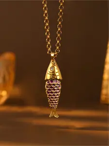 1 Piece Casual Vacation Style Stainless Steel Fish-Shaped Women's Necklace, Gradient Color Movable Fish Scale Animal Pendant Necklace, Ladies' Gold Jewelry, Friendship Symbol Necklace, Perfect for Party, Gifting, Daily Wear & Vacation Outfits